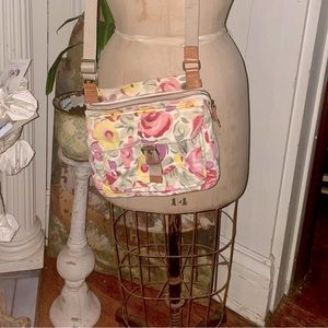 Fossil Vintage World Traveler Canvas Crossbody Bag | cream and floral